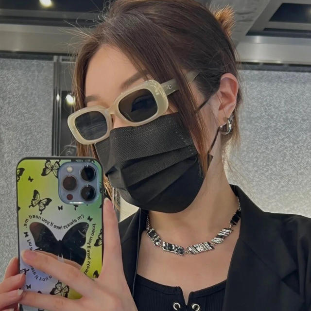 Cute oval shape square sunglasses