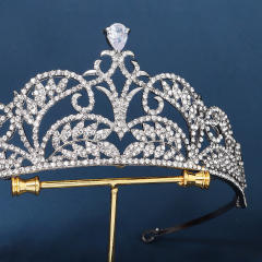 Occident fashion diamond crown