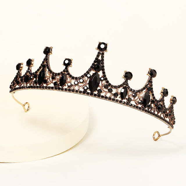 Baroque diamond crown