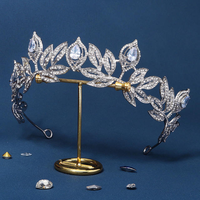Baroque pave setting rhinestone leaf design crown