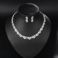 Luxury diamond necklace set for women