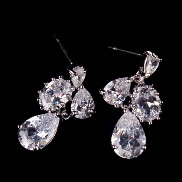 White and blue color cubic zircon diamond necklace set
