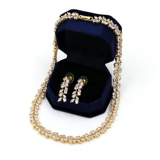 Delicate pave setting cubic zircon diamond necklace