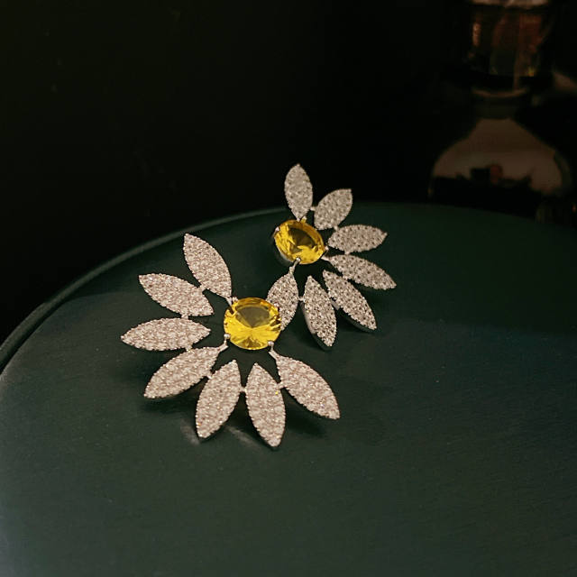 Luxury pave setting diamond sunflower studs earrings
