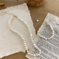 Korean fashion vintage baroque pearl necklace bracelet