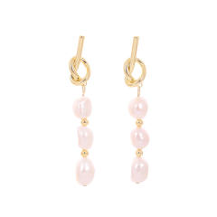 Baroque pearl earrings
