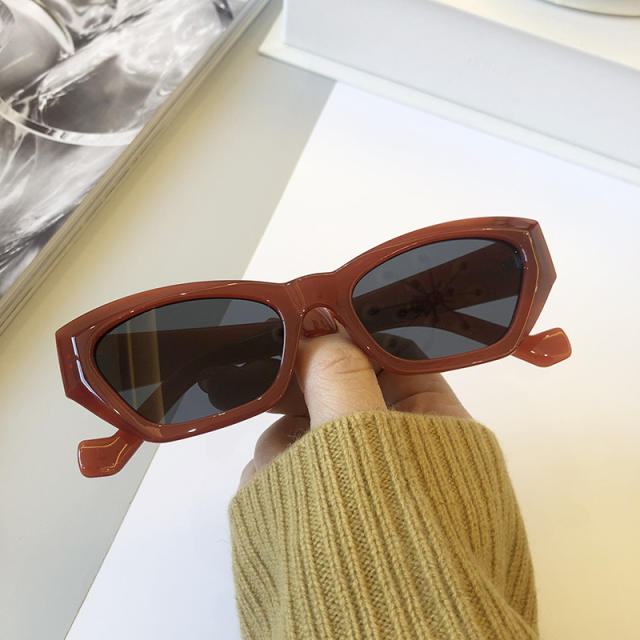 Unique cat eye shape sunglasses