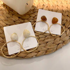 Geometric shape acrylic circle earrings