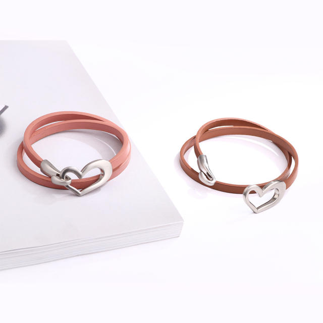 Punk design hollow heart leather choker bracelet