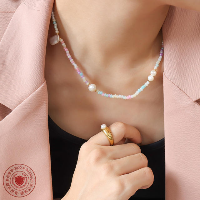 Winter irregular shape pearl bead choker necklace