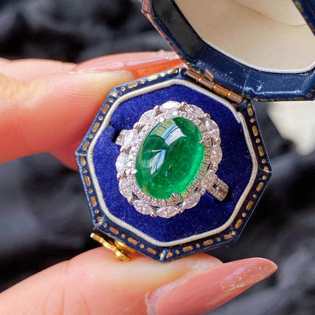 Oval shape emerald statement rings