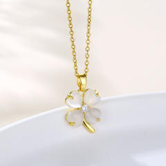 White color opal stone clover pendant necklace