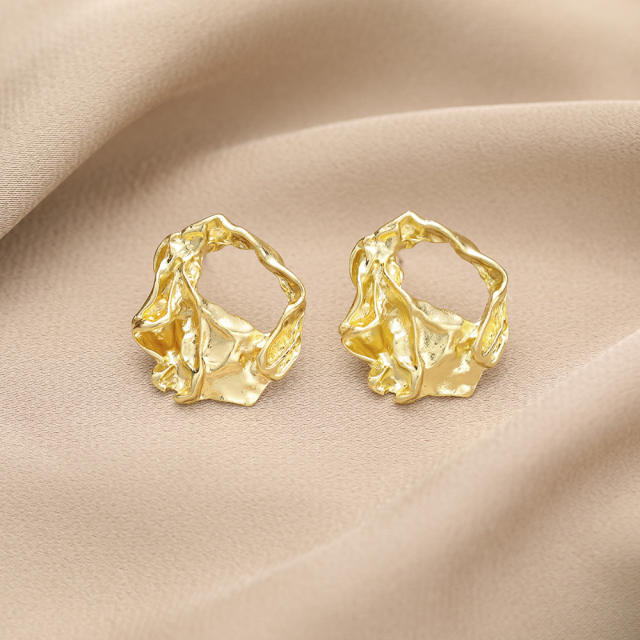 Concise metal feeling gold color geometric studs earrings