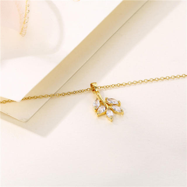 18K diamond leaf stainless steel chain pendant necklace