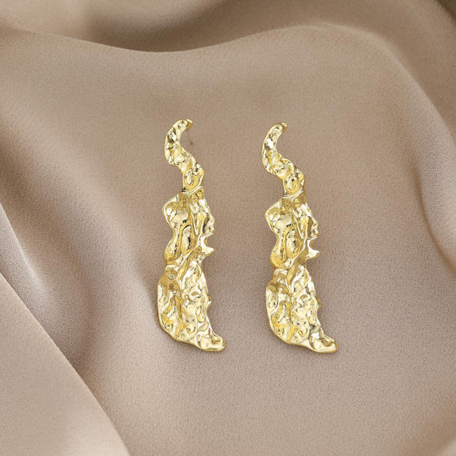 Concise metal feeling gold color geometric studs earrings