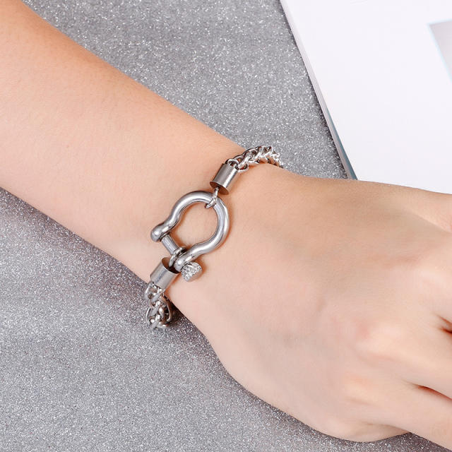 Chunky Horseshoe buckle stainless steel chain bracelet