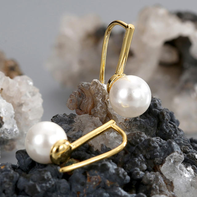 Simple design pearl real gold plated earrings