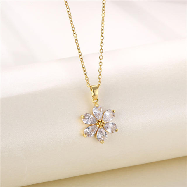 Korean fashion crystal flower pendant stainless steel chain necklace