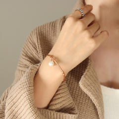Vintage personality pearl beads stainless steel bangle