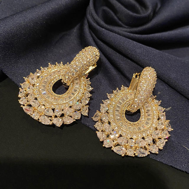 Top quality pave setting diamond earrings