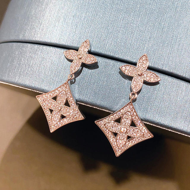French elegant hollow clover diamond earrings