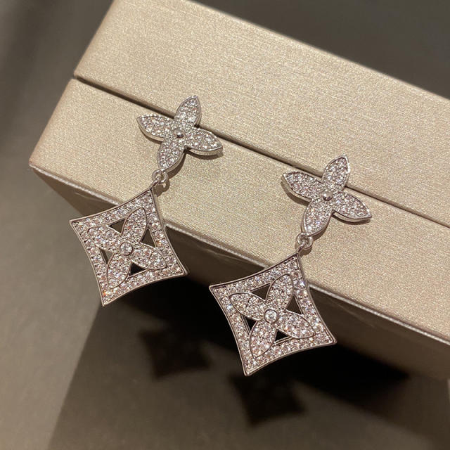 French elegant hollow clover diamond earrings