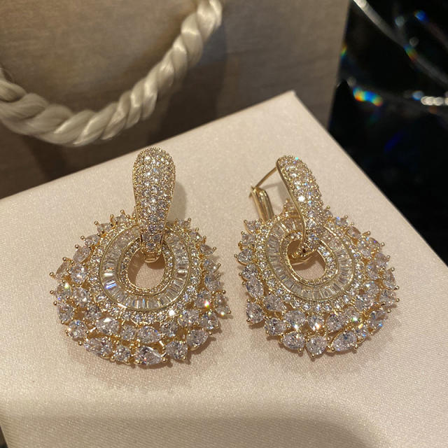 Top quality pave setting diamond earrings