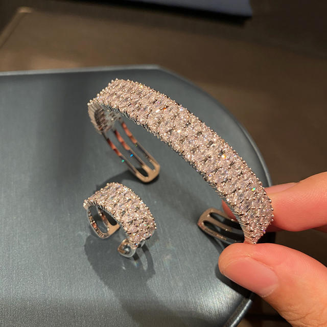 Luxury pave setting diamond cuff bangle rings