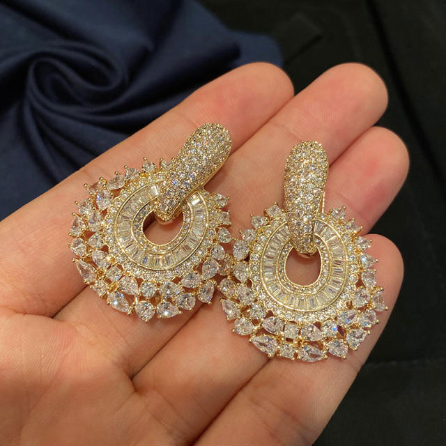 Top quality pave setting diamond earrings