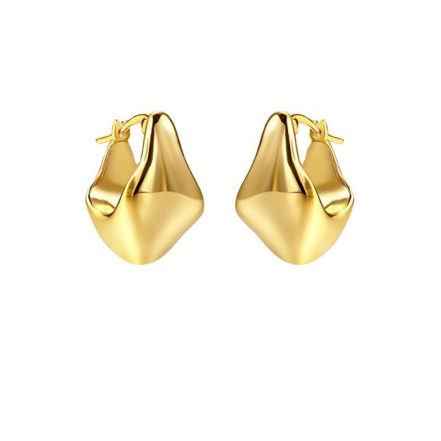 Vintage unique design metal feeling chunky huggie earrings