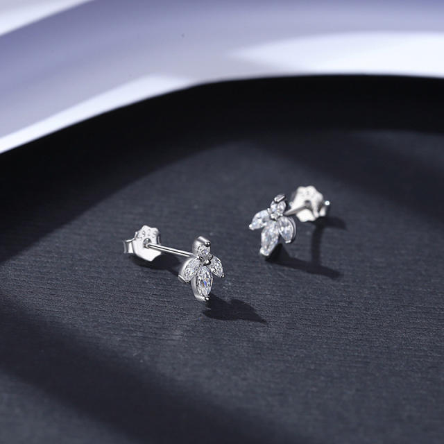 Elegant crystal leaf 925 sterling silver studs earrings