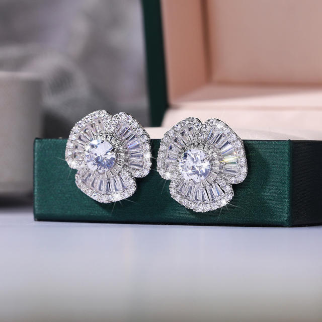 Elegant super shiny diamond clover studs earrings
