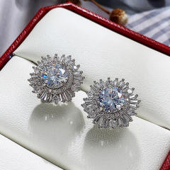 Luxury diamond studs earrings for wedding
