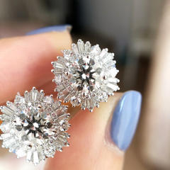 Luxury diamond studs earrings for wedding
