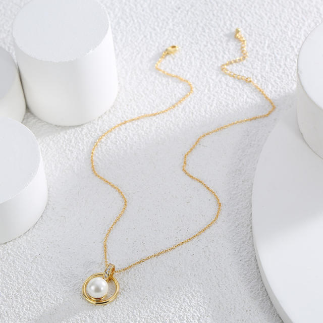 Occident fashion geometric circle pearl necklace