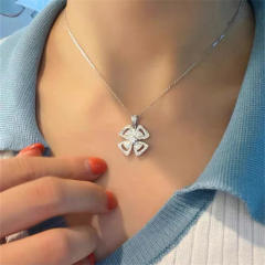 INS elegant diamond clover pendant necklace