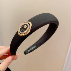 Winter autumn design black white padded headband