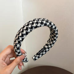 Winter autumn design black white padded headband