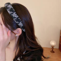 Winter autumn design black white padded headband