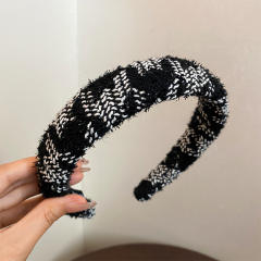 Winter autumn design black white padded headband
