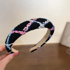 Winter autumn design black white padded headband