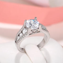 Classic wedding diamond rings