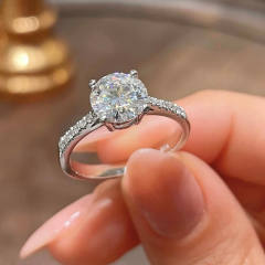 Classic diamond rings wedding rings