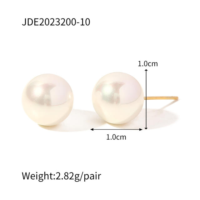 Elegant pearl studs earrings
