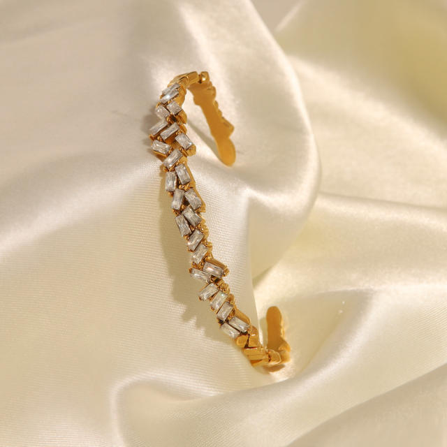 Elegant cubic zircon irregular design stainless steel bangle