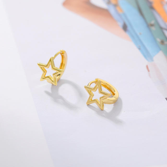 Hollow star classic huggie earrings