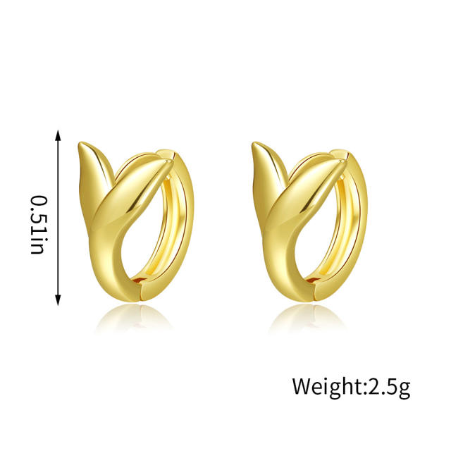 Classic the tail design gold color huggie earrings