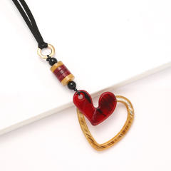 Natural trend hollow heart acrylic pendant necklace