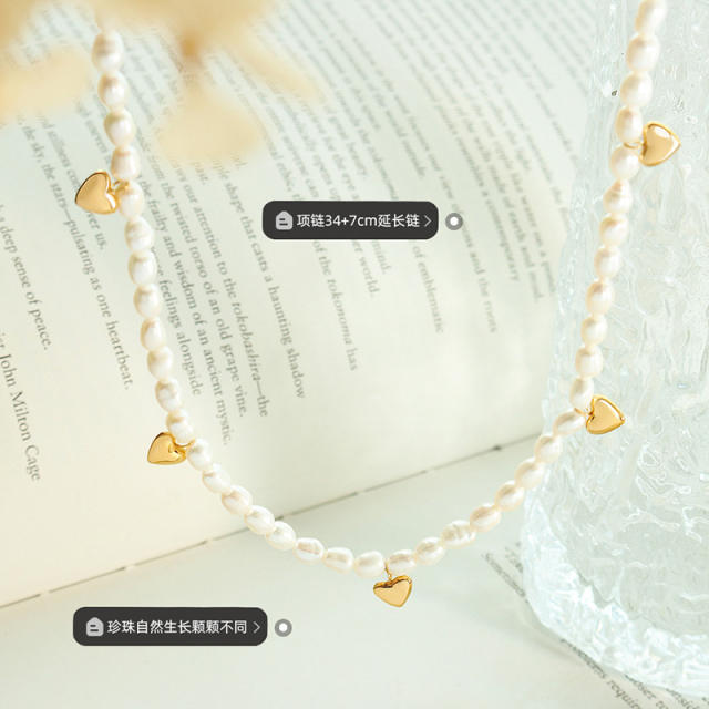 Stainless steel tiny heart water pearl choker necklace