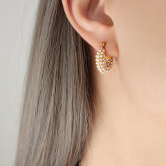 Faux pearl beads chunky huggie earrings